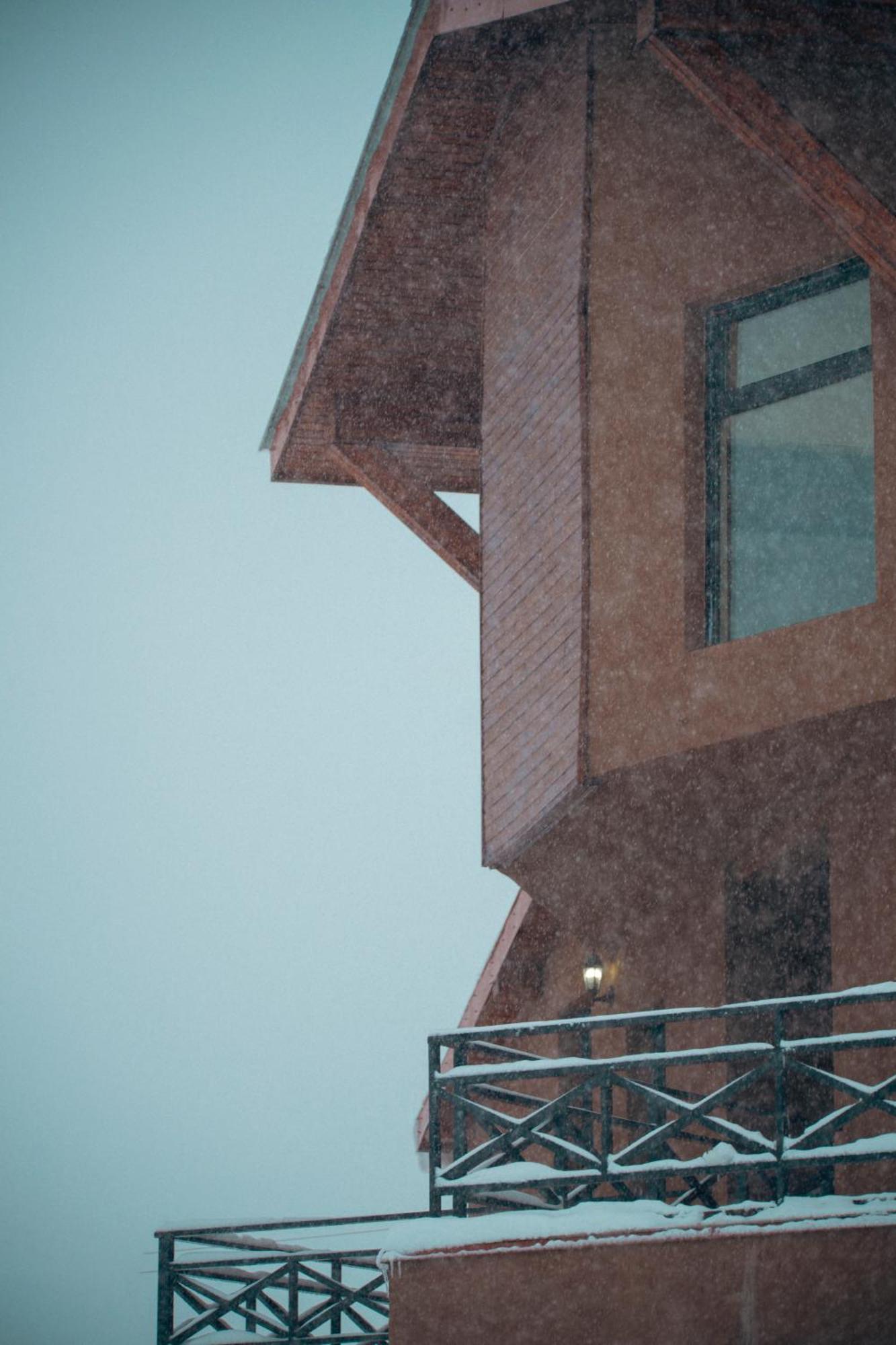 The Hills Hostel กูเดาริ ภายนอก รูปภาพ