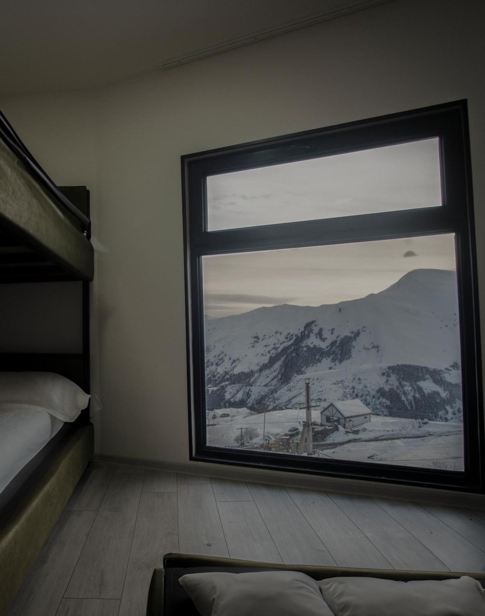 The Hills Hostel กูเดาริ ภายนอก รูปภาพ